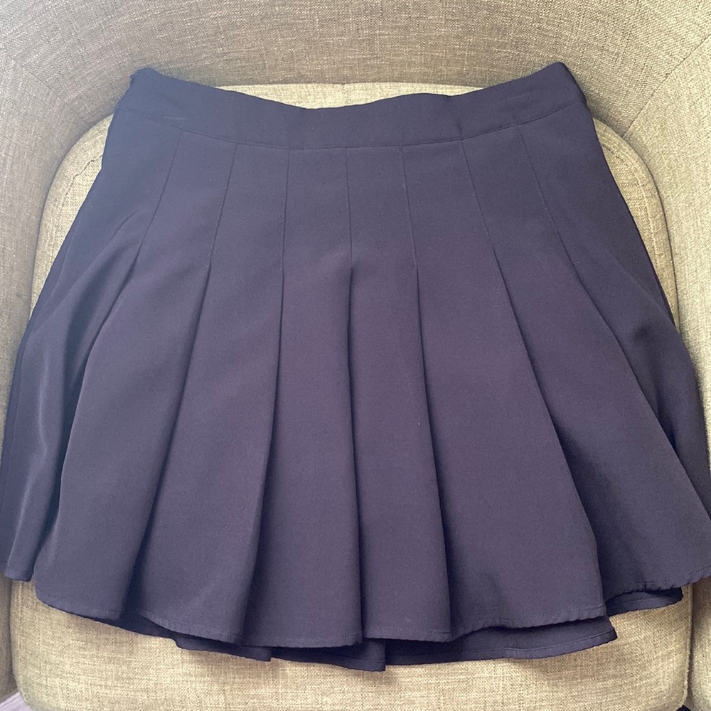 SHEIN Black Pleated Schoolgirl Skirt- Size 6 (M)